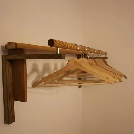 Ribeira Dos Marinheiros Vermelho Sintra